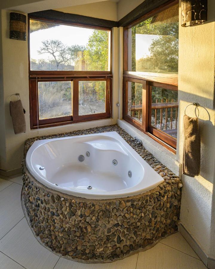 Leopard'S Lair Bush Lodge Hoedspruit Eksteriør bilde